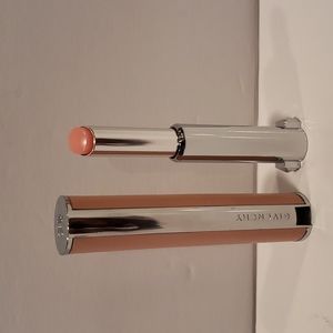 Givenchy Le Rouge Perfecto lip balm #01 "Perfect Pink"